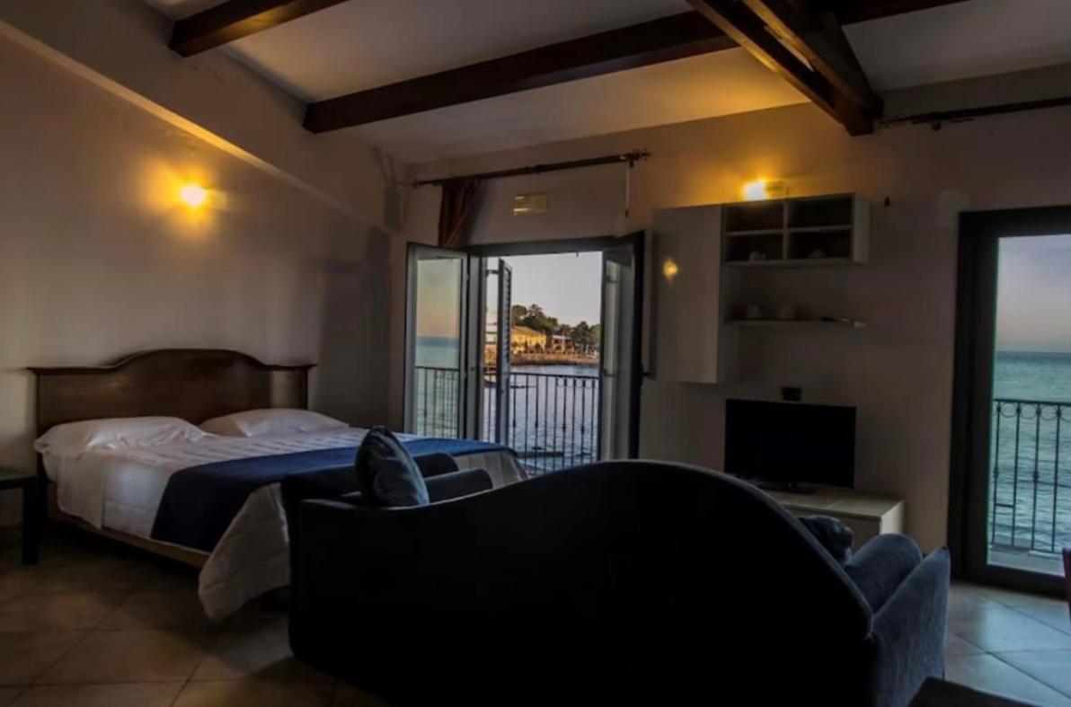 B&B Capomulini Eksteriør billede